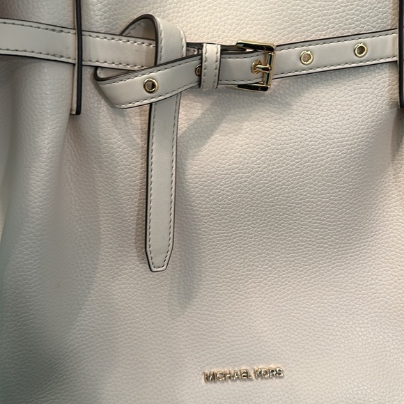 MICHAEL KORS BAG - Picture 2 of 6